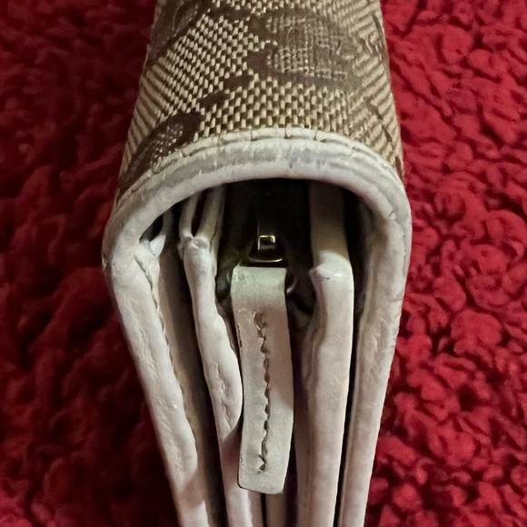 GUCCI AUTHENTIC GG MONOGRAM SUPREME CREAM&WHITE LEATHER&CANVAS LONG WALLET.EUC. - Picture 8 of 13